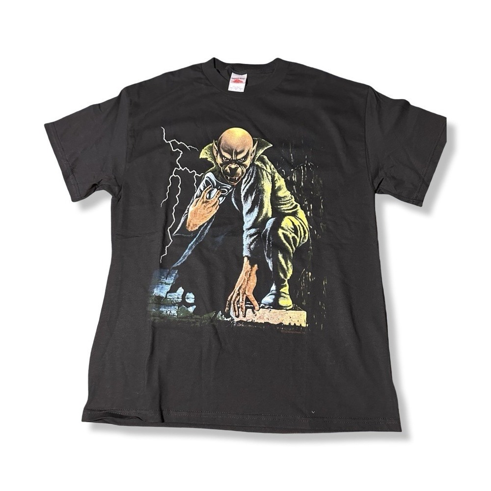 Vintage 2000s Nosferatu Vampire Thunder Sportswear Size L Tennessee River Tag